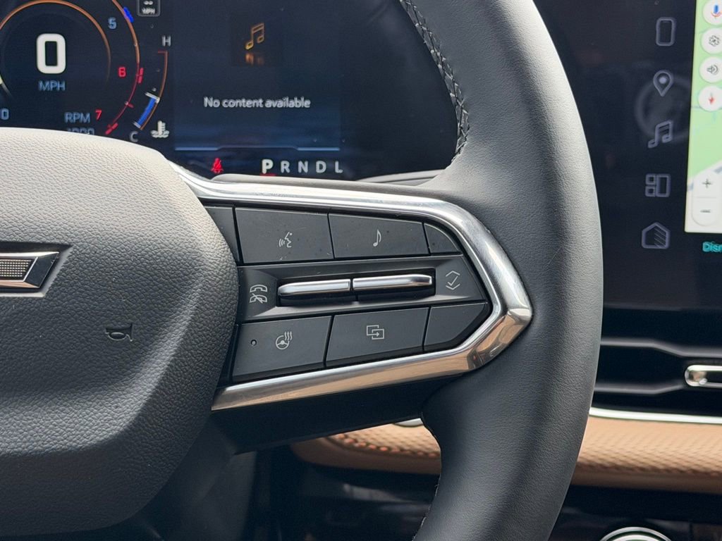 Used 2025 Chevrolet Equinox ACTIV w/ Convenience Package III image 30