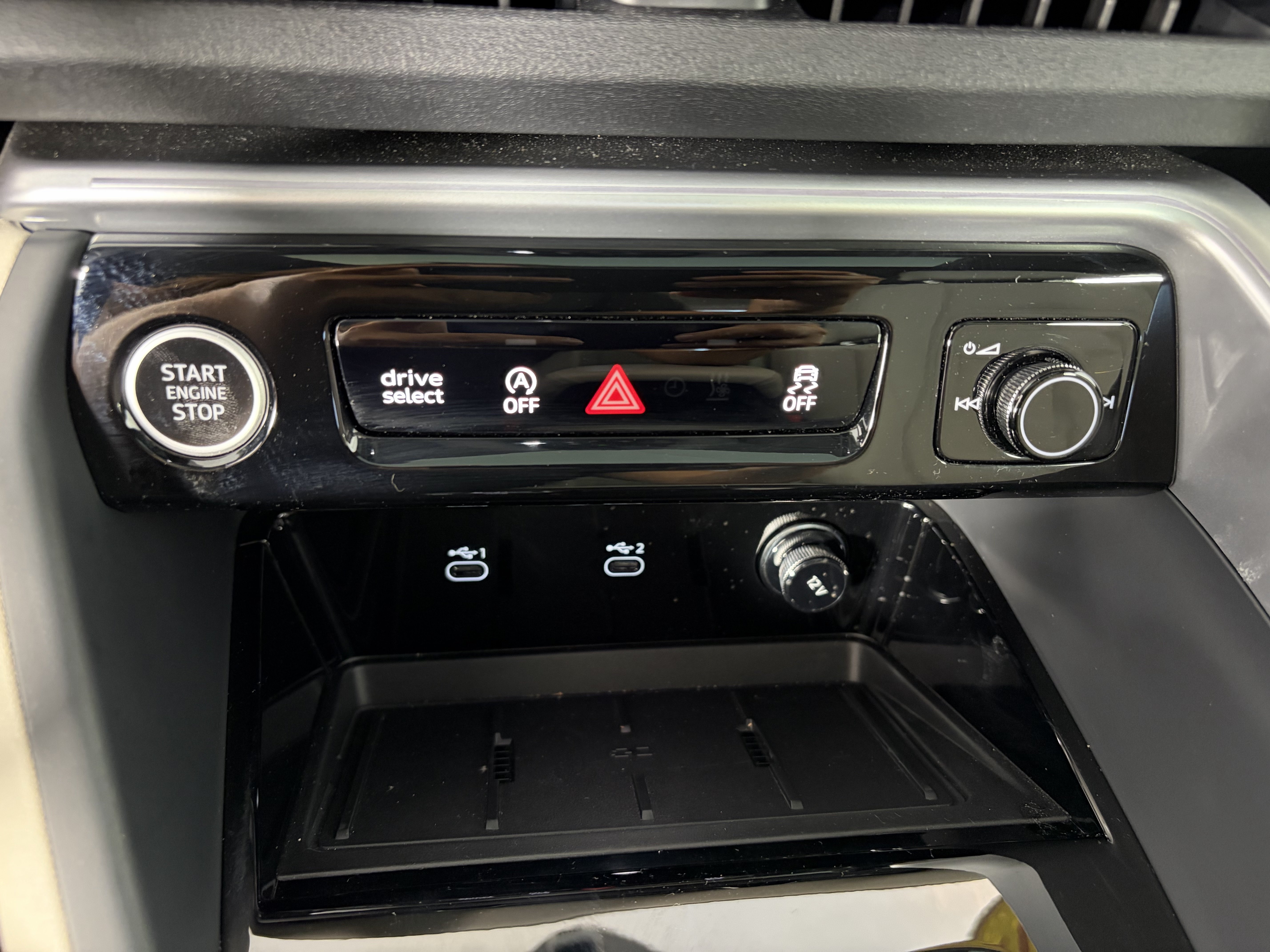 Used 2025 Audi Q5 Premium Plus w/ Premium Plus AWD/4WD image 23