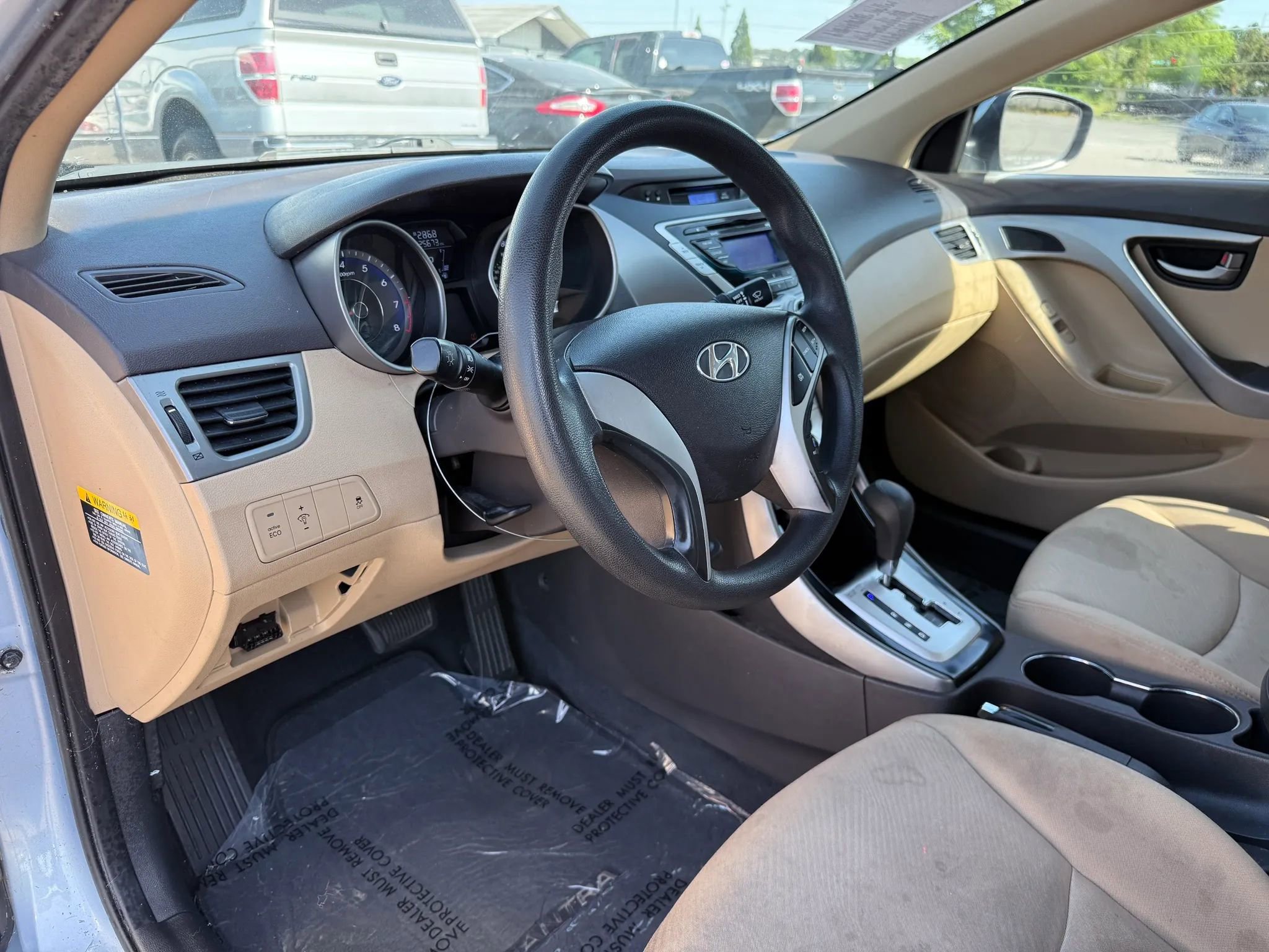 Used 2012 Hyundai Elantra GLS image 17