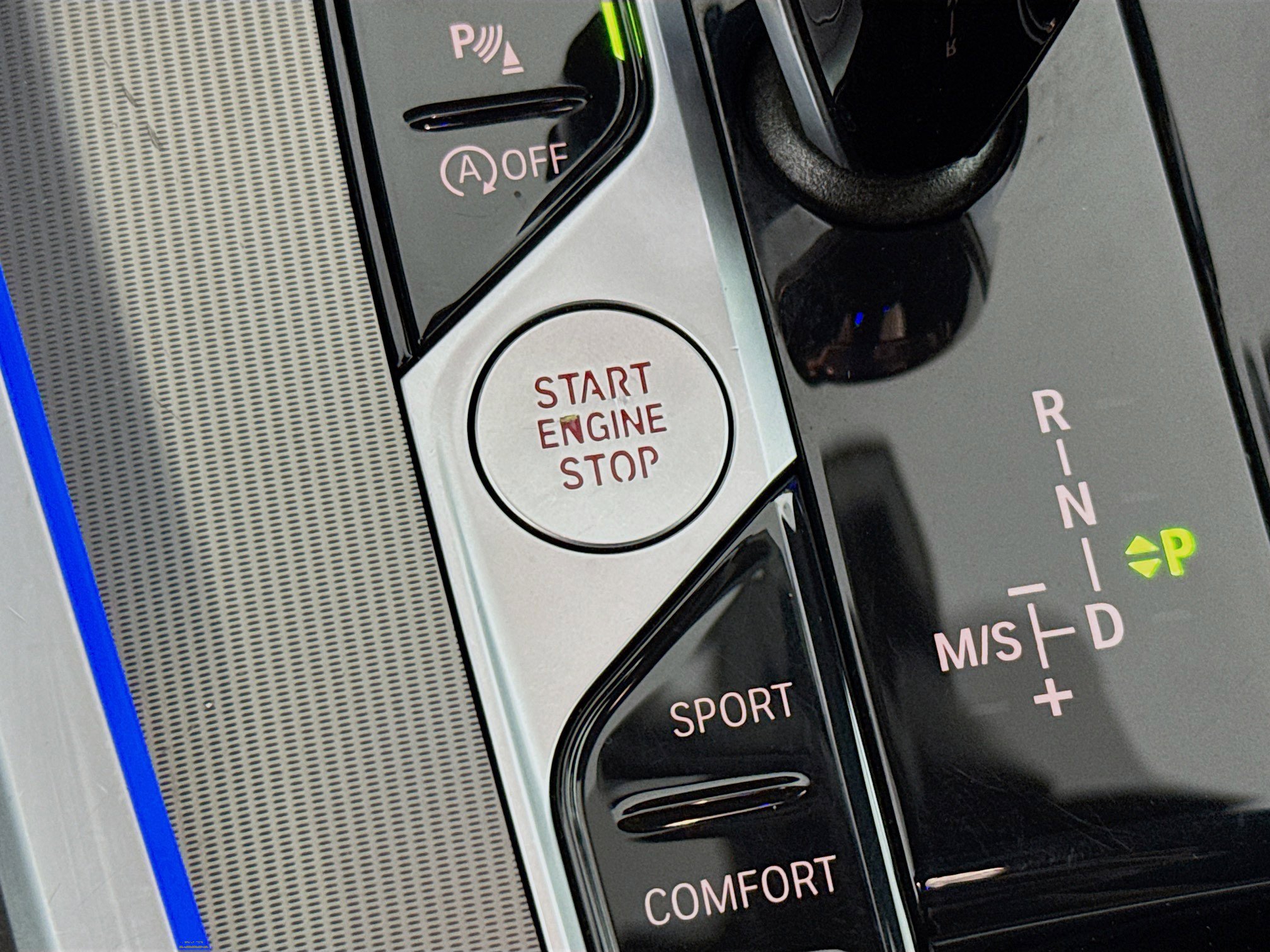 Used 2022 BMW X5 M50i w/ Parking Assistance Package image 20