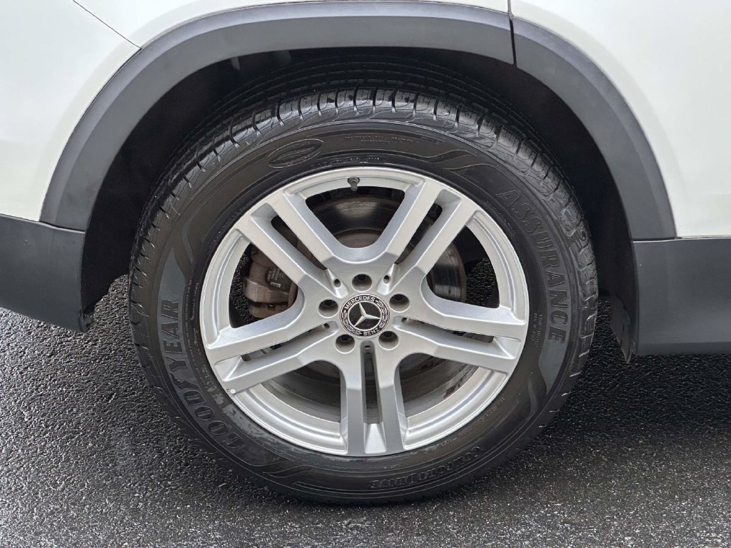 Used 2023 Mercedes-Benz GLB 250 4MATIC image 12
