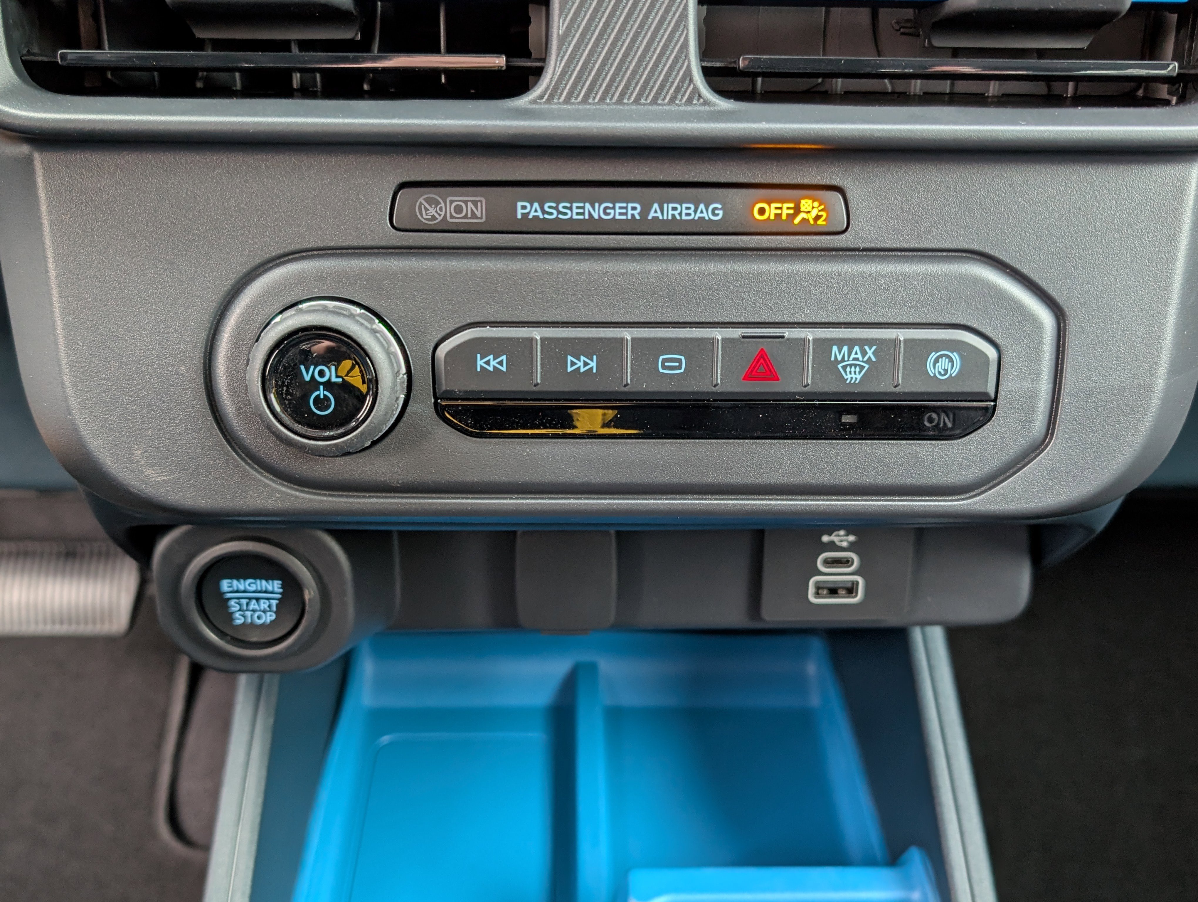 New 2025 Ford Maverick XLT w/ Equipment Group 301A image 20