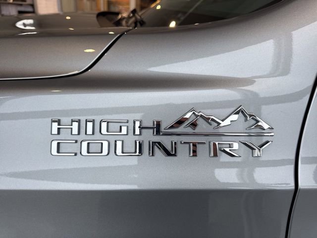 Used 2025 Chevrolet Tahoe High Country image 8