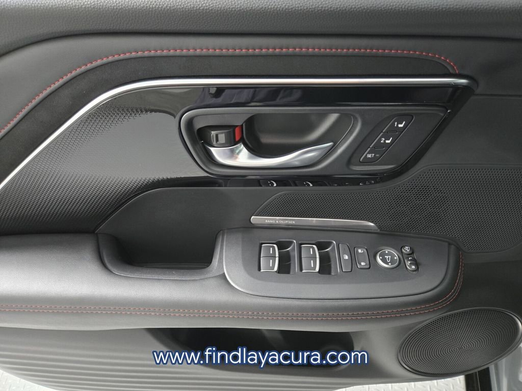 Used 2025 Acura ADX A-Spec image 19