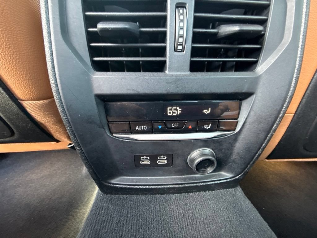 Used 2020 BMW 330i Sedan w/ Convenience Package RWD image 8