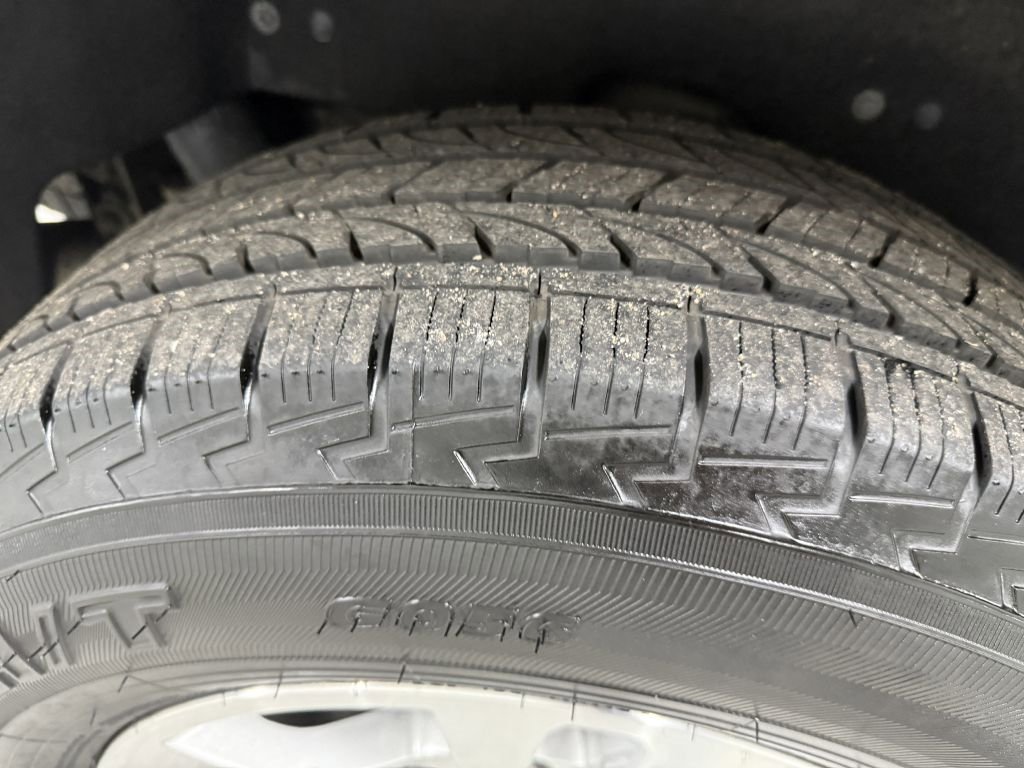 Used 2018 Chevrolet Suburban LT image 43