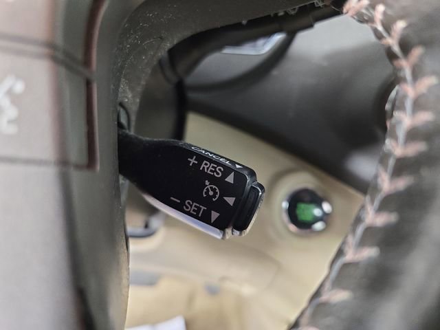 Used 2010 Toyota Highlander Limited image 24