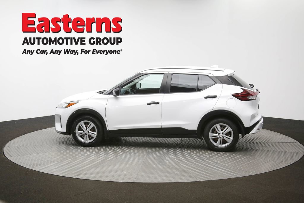 Used 2021 Nissan Kicks S image 57