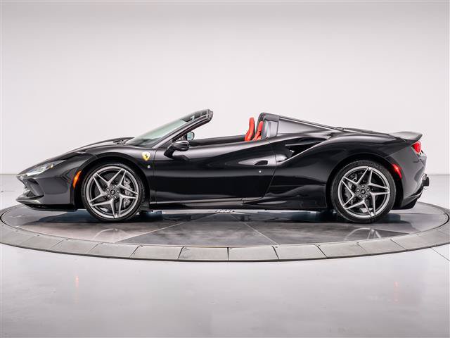 Used 2021 Ferrari F8 Tributo RWD image 2