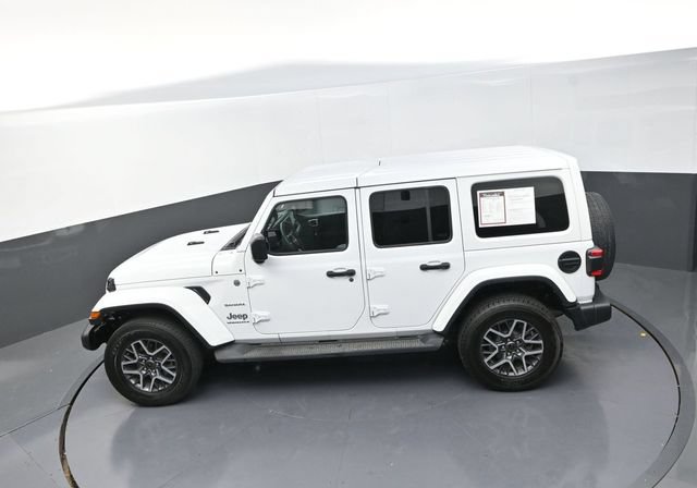 Used 2024 Jeep Wrangler Unlimited Sahara AWD/4WD image 14
