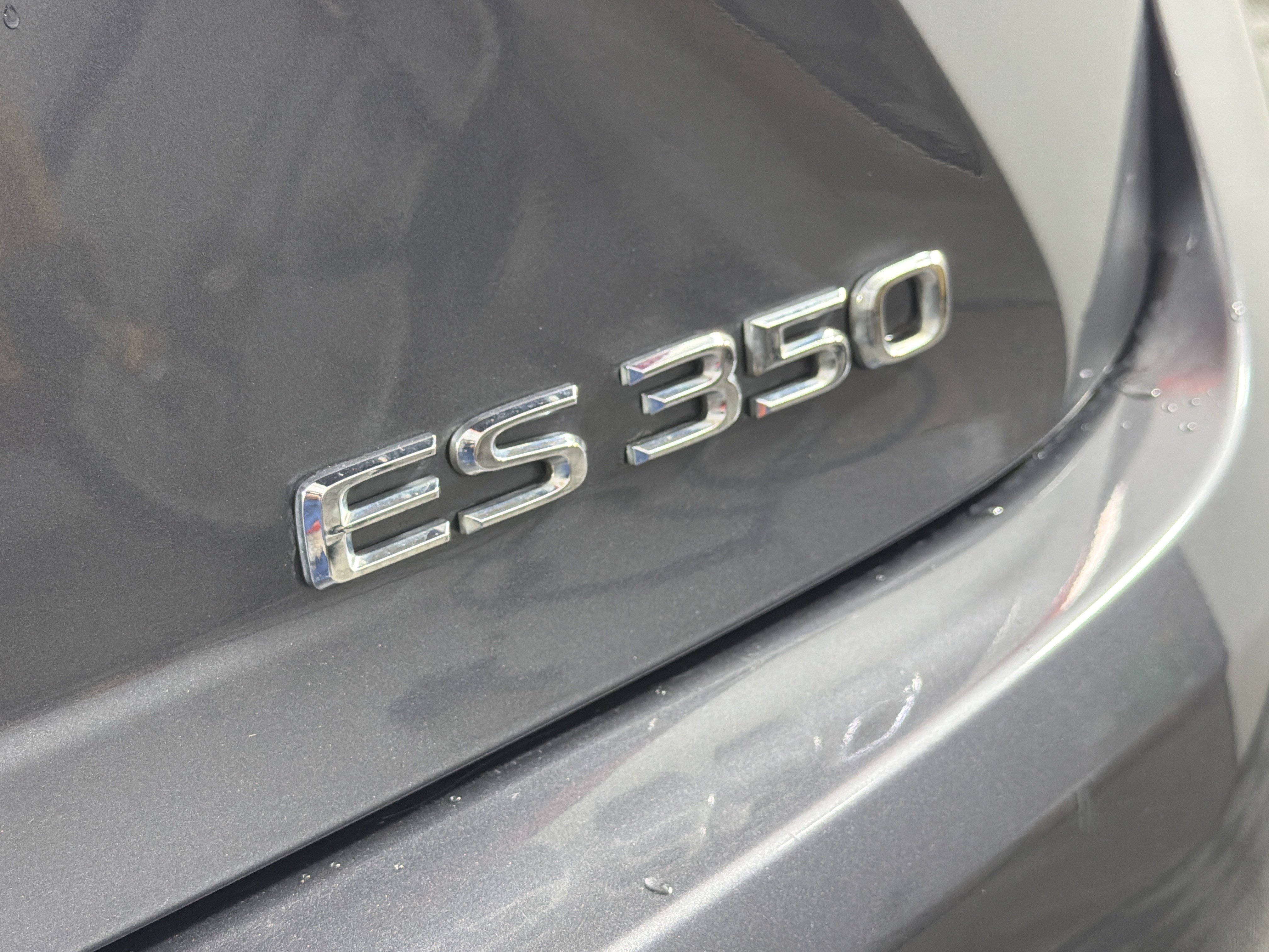 Used 2018 Lexus ES 350 w/ Luxury Package w/Wood Trim image 27