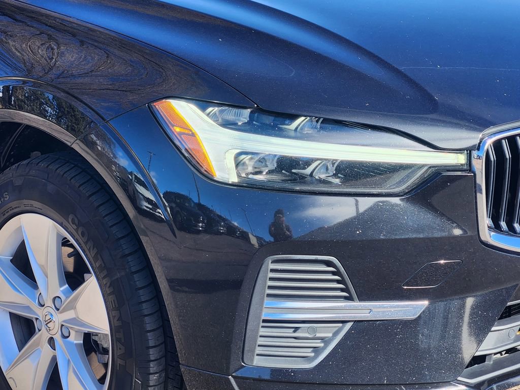 Used 2022 Volvo XC60 B5 Momentum AWD/4WD image 27