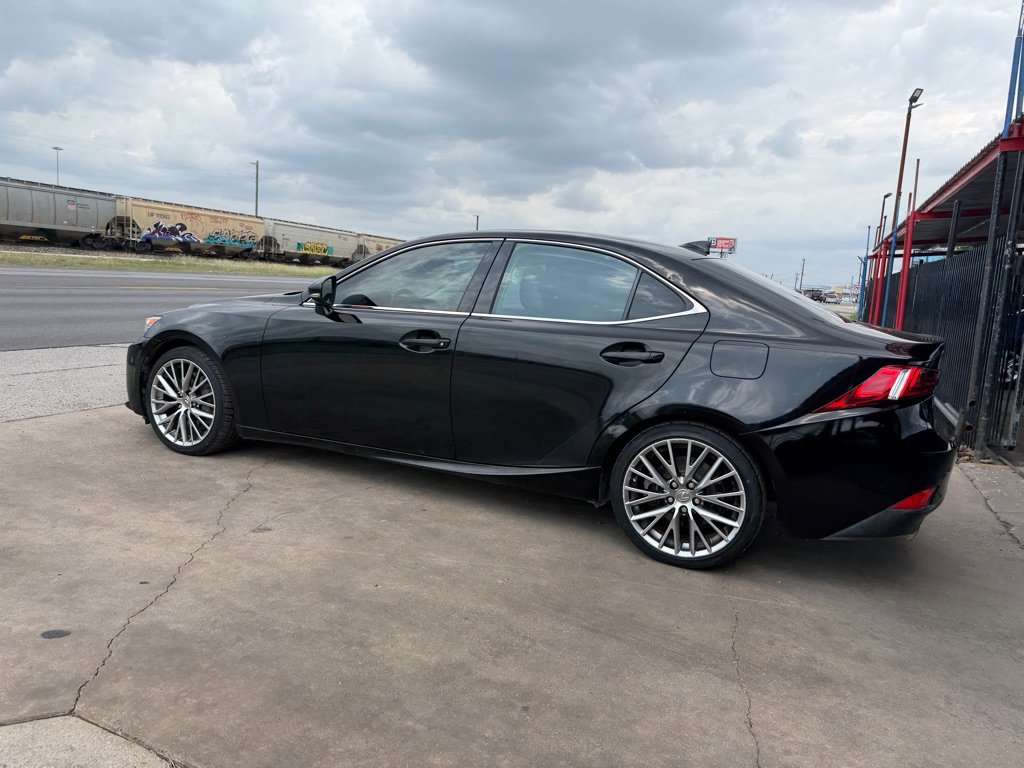Used 2016 Lexus IS 200t w/ Navigation System Package RWD image 22