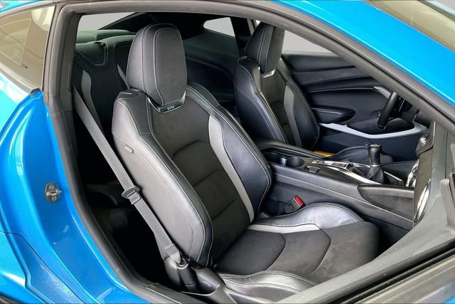 Used 2022 Chevrolet Camaro LT w/ RS Package image 19
