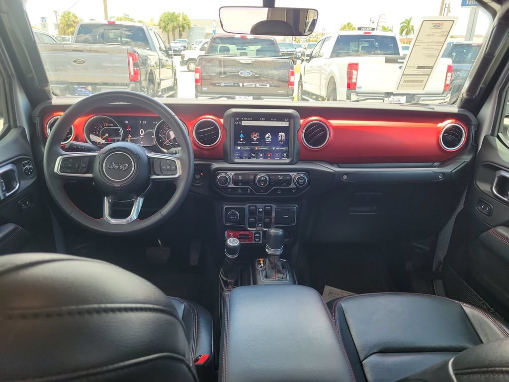 Used 2023 Jeep Gladiator Rubicon w/ LED Lighting Group AWD/4WD image 12