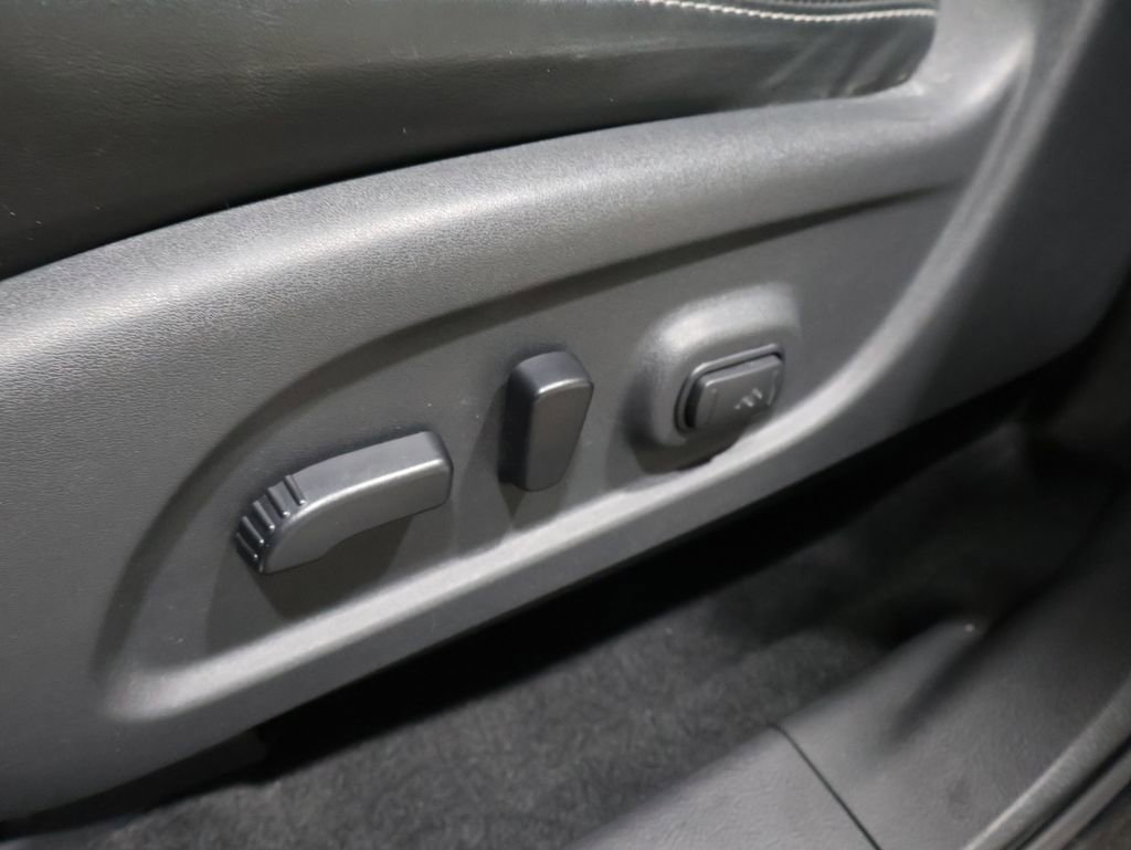 Used 2023 Nissan Murano SV image 12