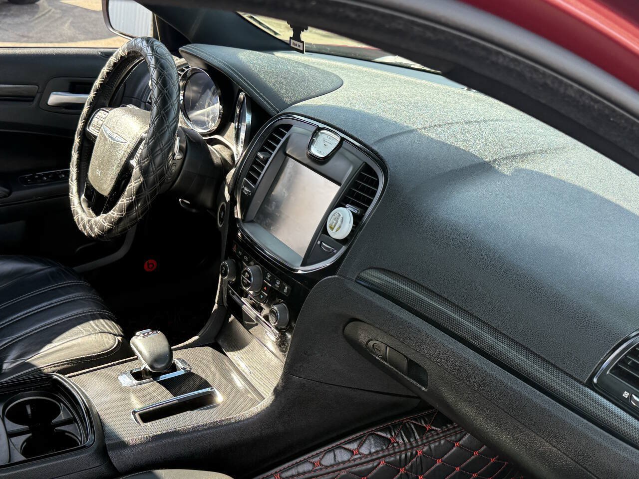 Used 2014 Chrysler 300 S RWD image 11