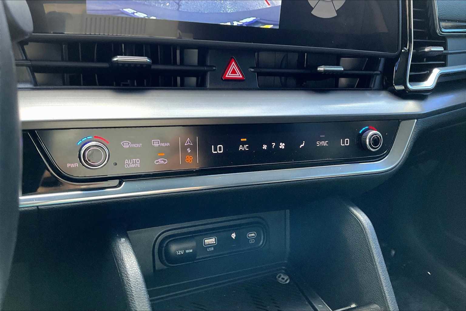 Used 2023 Kia Sportage EX image 31