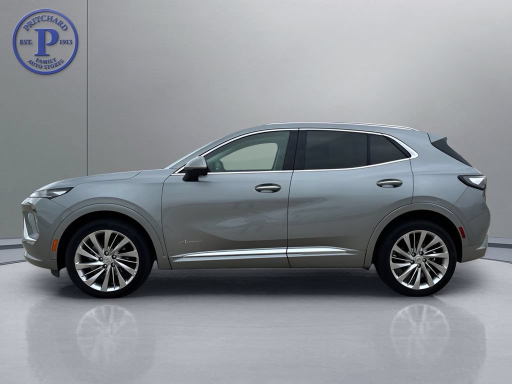Used 2024 Buick Envision Avenir AWD/4WD image 4