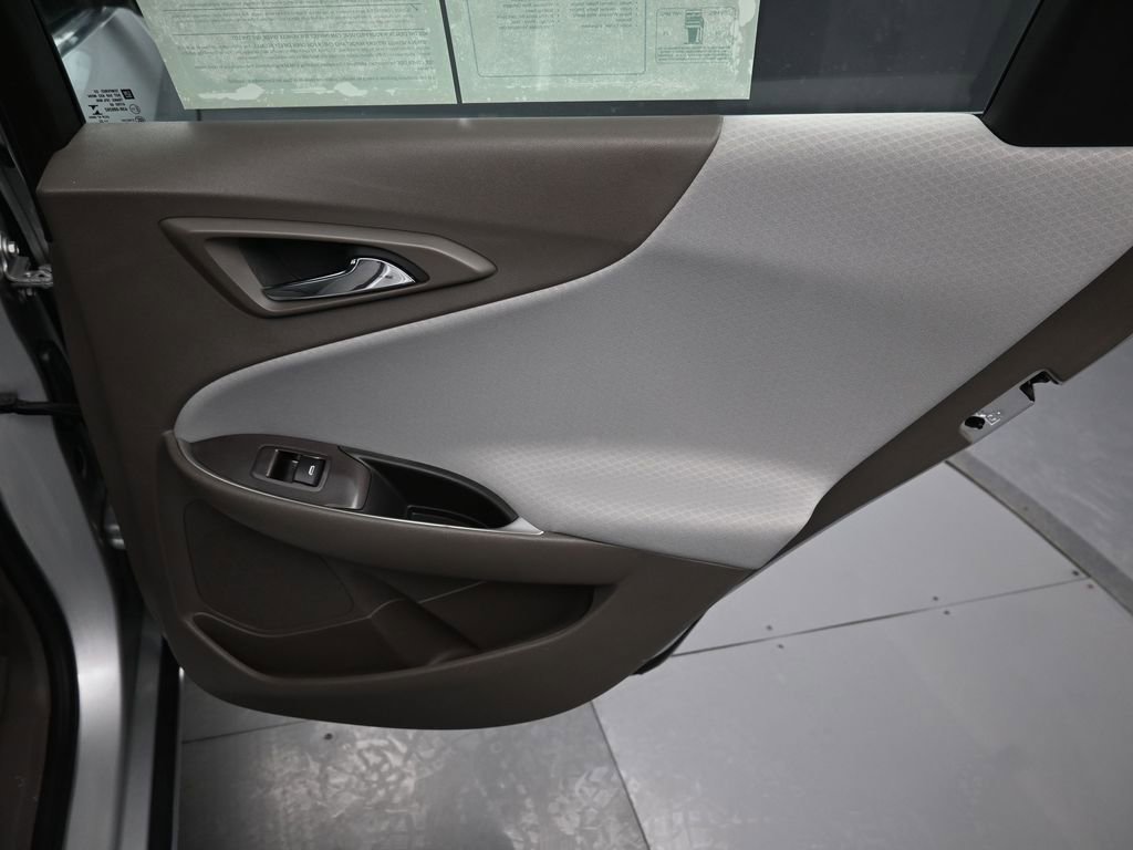 Used 2022 Chevrolet Malibu LS w/ Driver Confidence Package II image 32