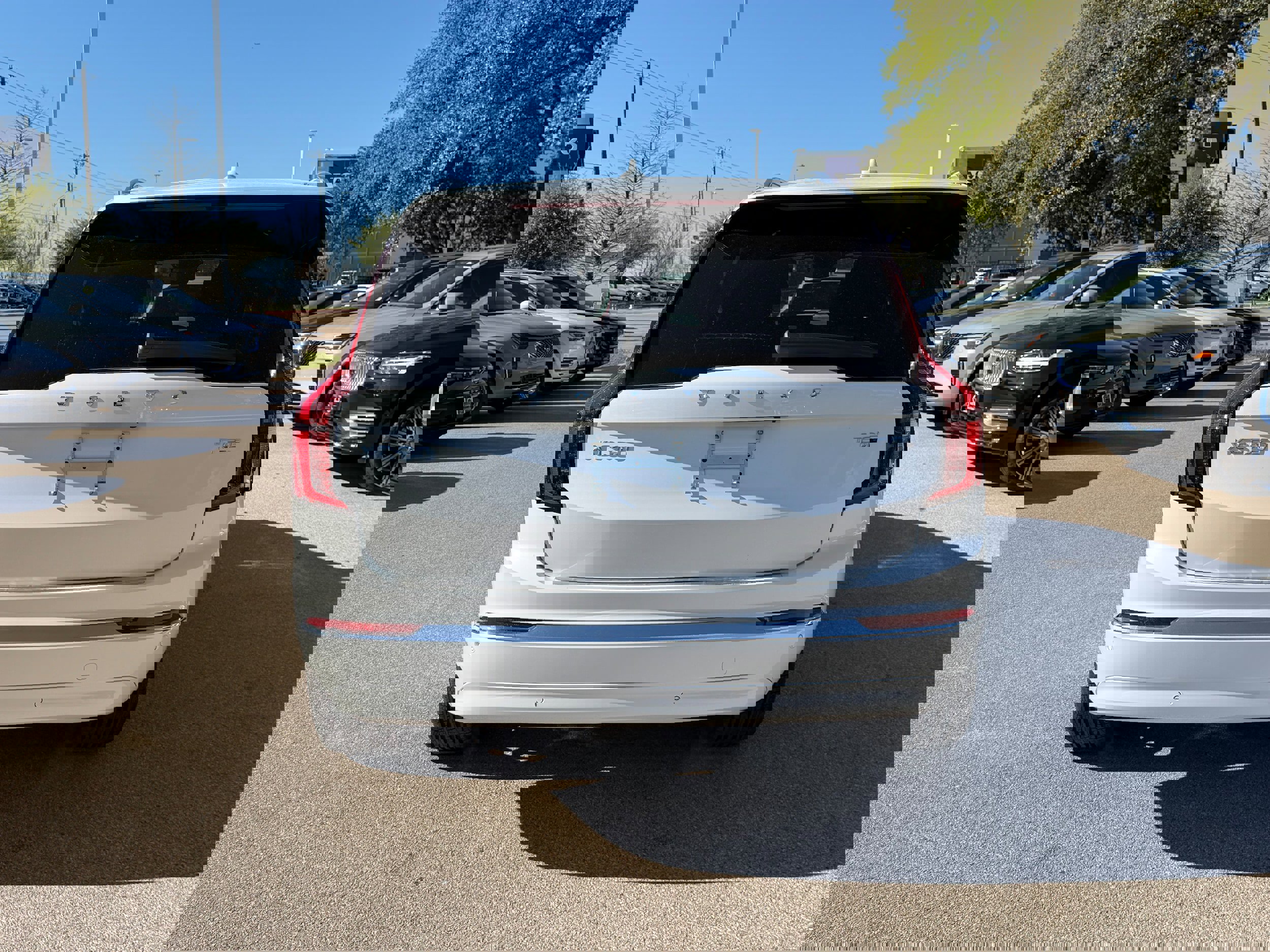 New 2026 Volvo XC90 T8 Plus w/ Protection Package Premier image 5