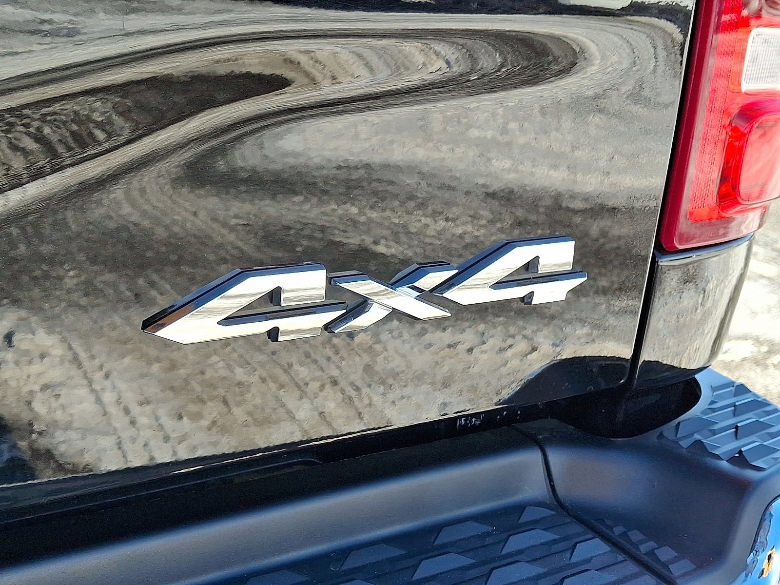 Used 2022 RAM 3500 Limited image 32