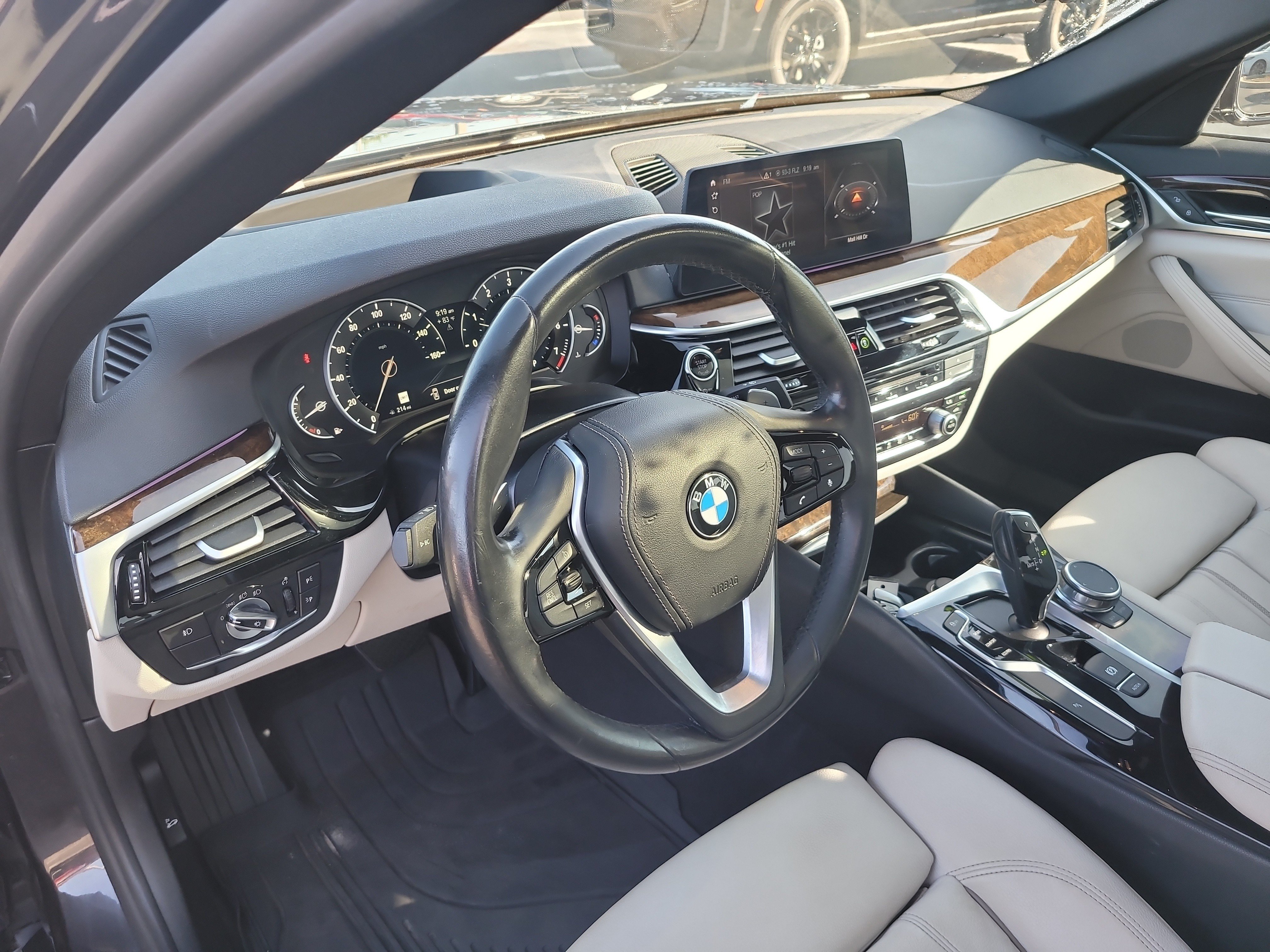 Used 2018 BMW 540i w/ Premium Package RWD image 19