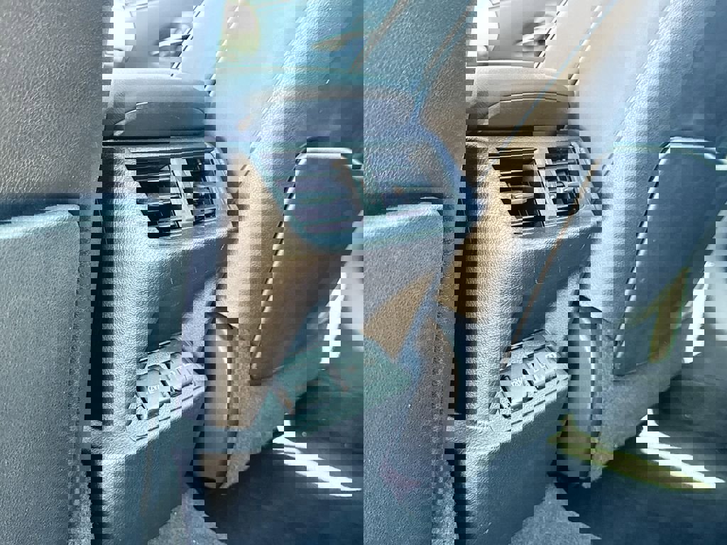 Used 2023 Lexus ES 300h F Sport image 33