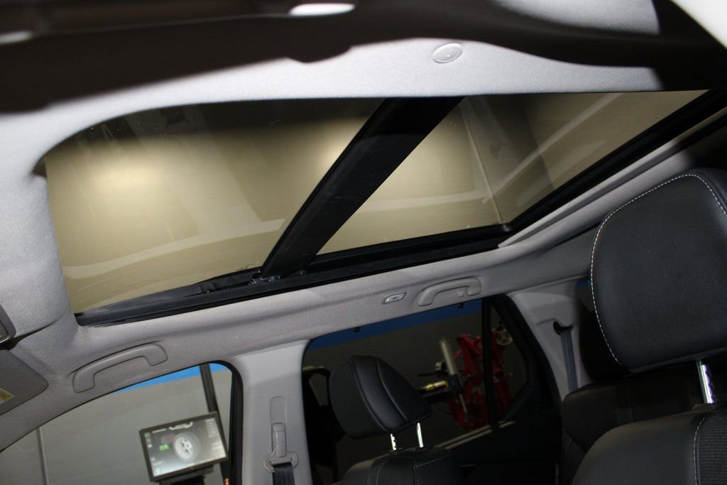 Used 2023 Honda Pilot Touring image 42