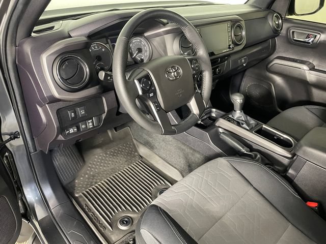 Used 2023 Toyota Tacoma TRD Off-Road w/ Advanced Technology Package AWD/4WD image 3