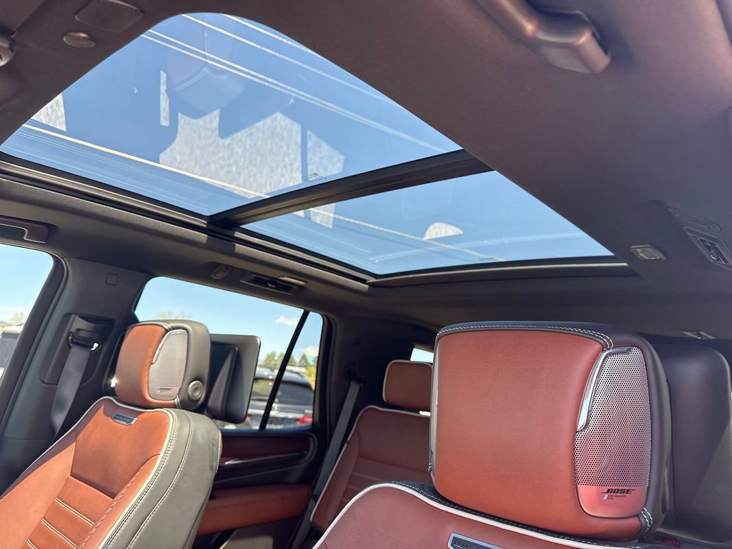 Used 2023 GMC Yukon Denali Ultimate image 8