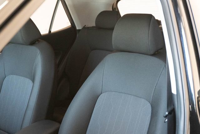 Used 2025 Hyundai Venue SE image 13