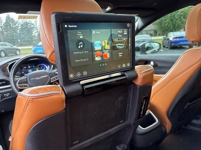 Used 2021 Chrysler Pacifica Pinnacle FWD image 14