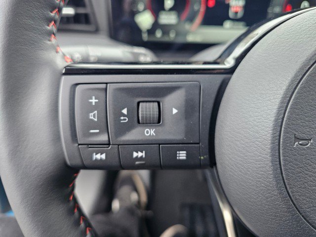 Used 2025 Nissan Kicks SR w/ SR Premium Package image 33