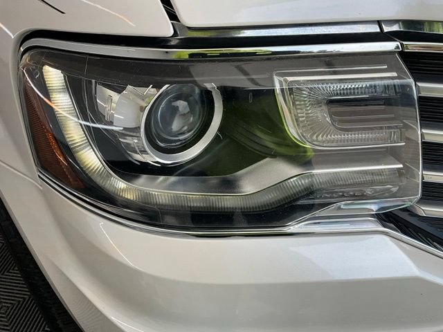 Used 2017 Lincoln Navigator Reserve AWD/4WD image 28