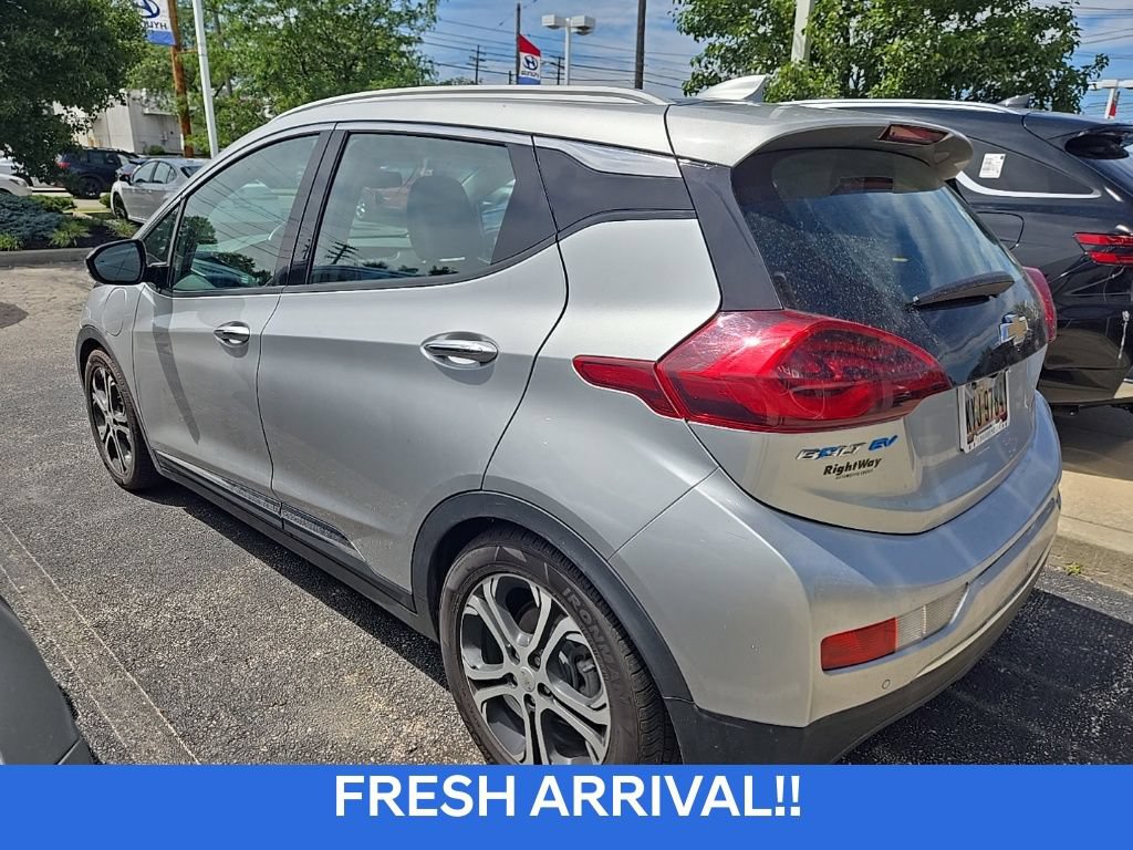 Used 2017 Chevrolet Bolt Premier FWD image 4