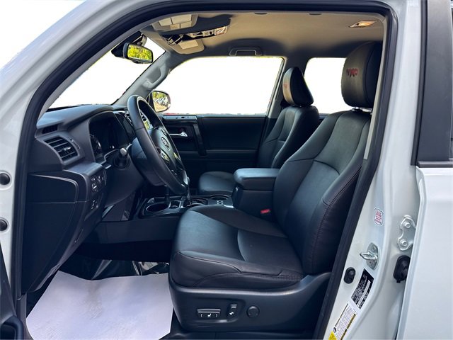 Used 2024 Toyota 4Runner TRD Off-Road Premium image 10
