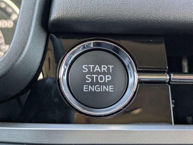 New 2026 Mitsubishi Outlander SE image 34