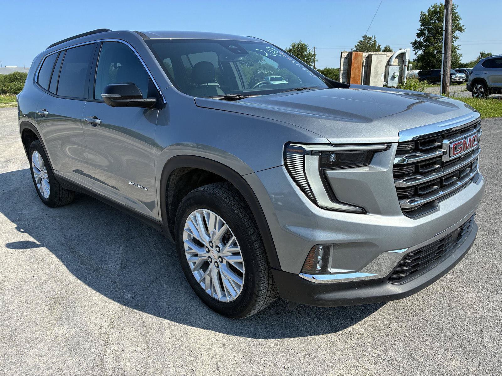 Used 2025 GMC Acadia Elevation w/ Elevation Premium Package AWD/4WD image 1