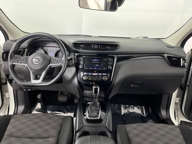 Used 2021 Nissan Rogue Sport SV FWD image 41