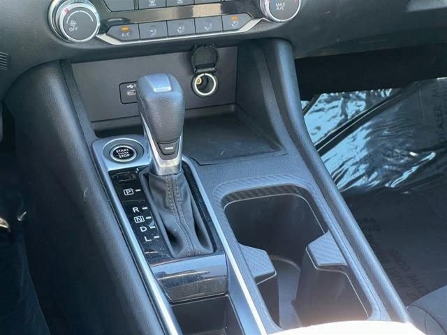 Used 2023 Nissan Sentra SV image 17