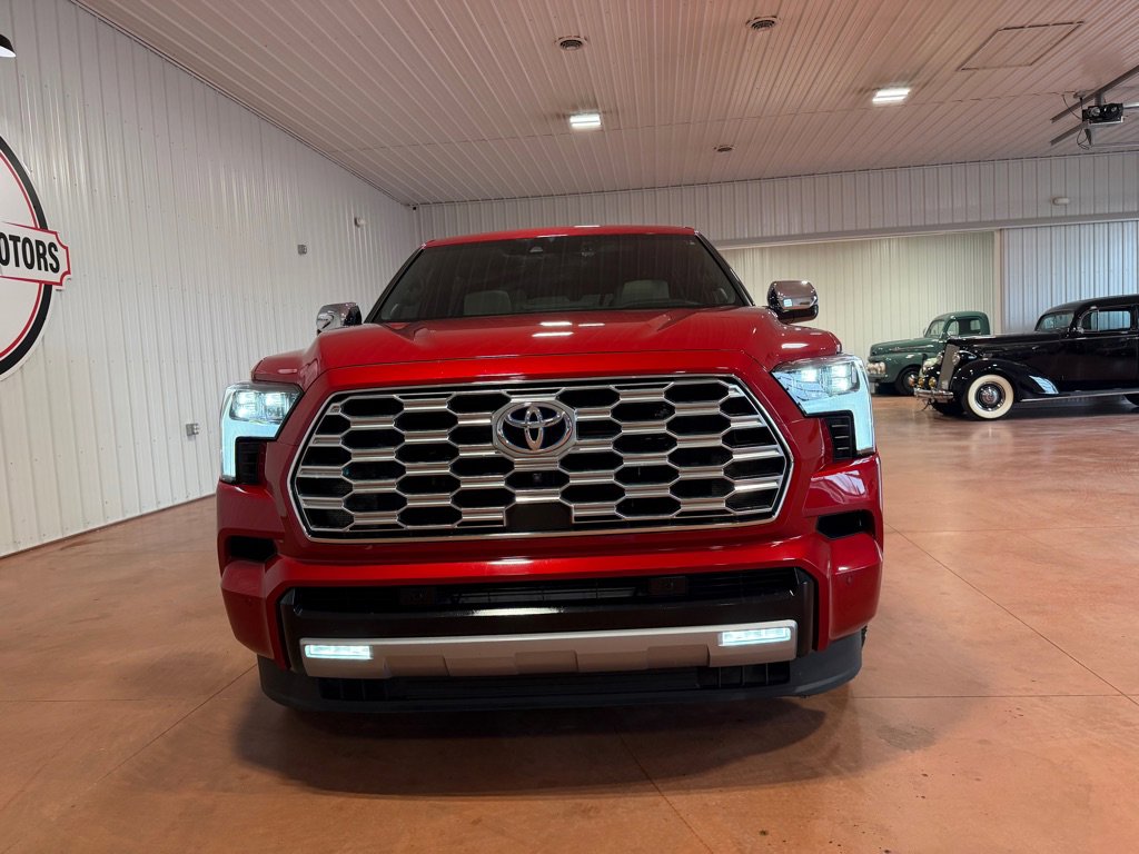 Used 2023 Toyota Sequoia Capstone AWD/4WD image 6