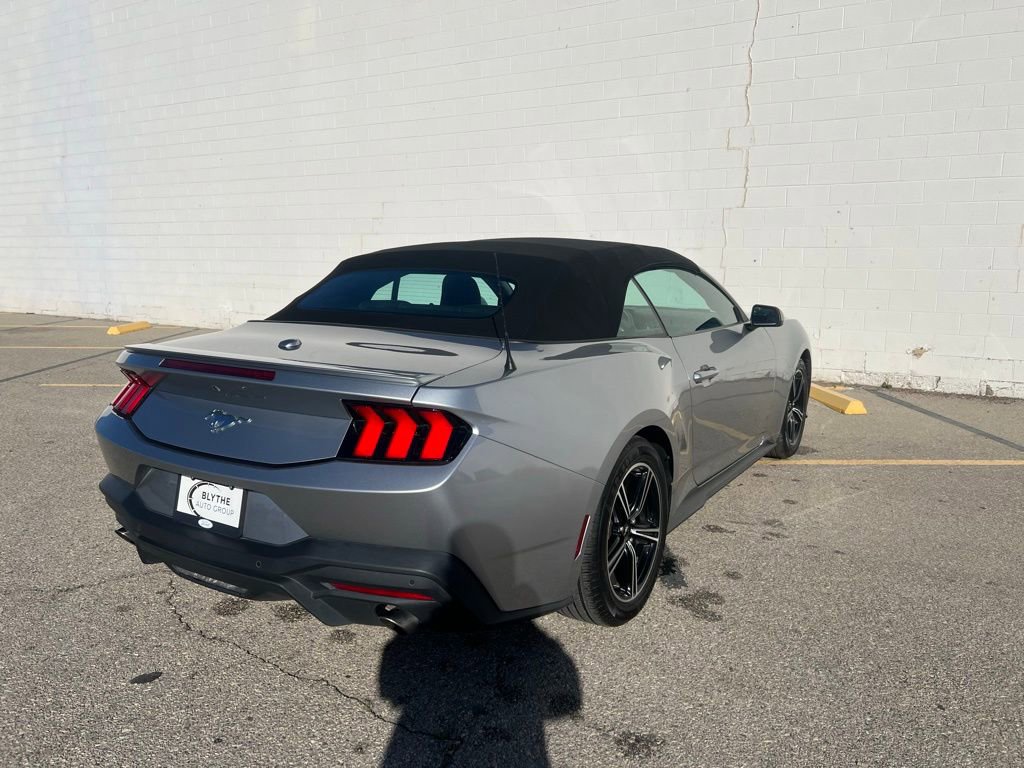 Used 2024 Ford Mustang Premium RWD image 5