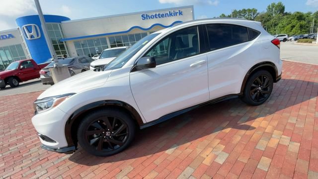 Certified 2022 Honda HR-V Sport image 6