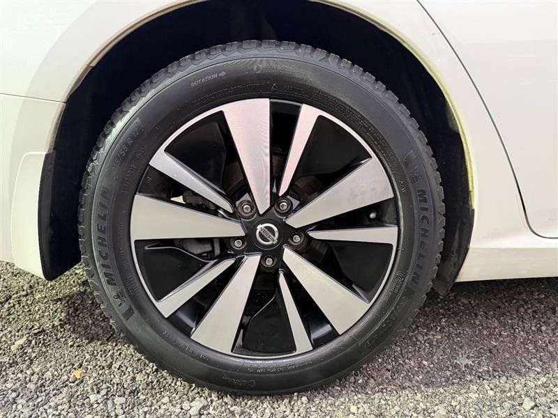 Used 2019 Nissan Altima 2.5 SV image 11