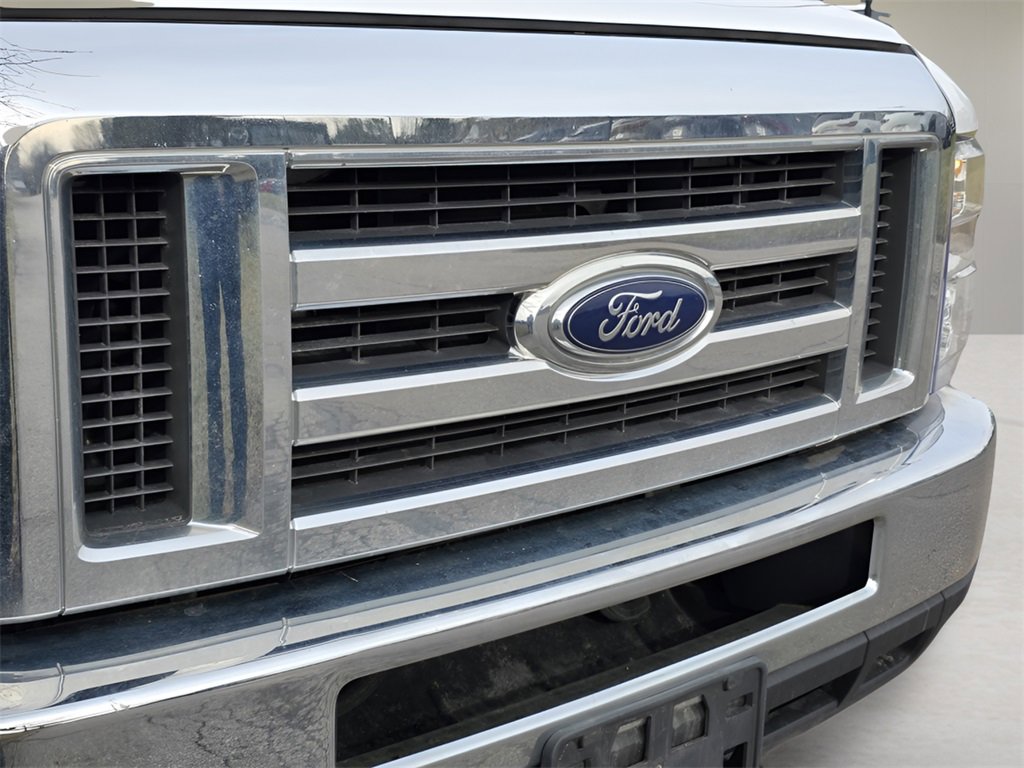 Used 2019 Ford E-350 and Econoline 350 Super Duty image 9