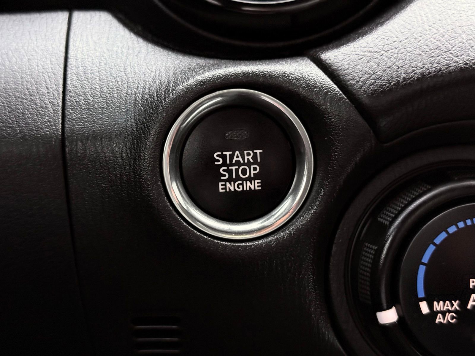 Used 2018 MAZDA MX-5 Miata Club image 41