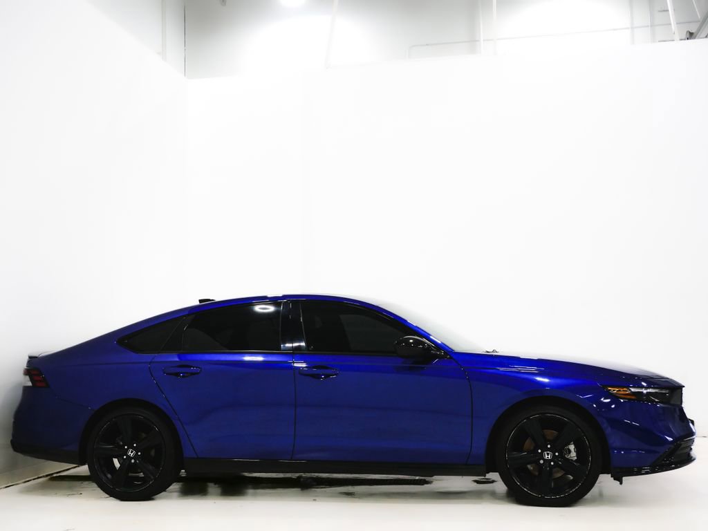 Used 2024 Honda Accord Sport image 5