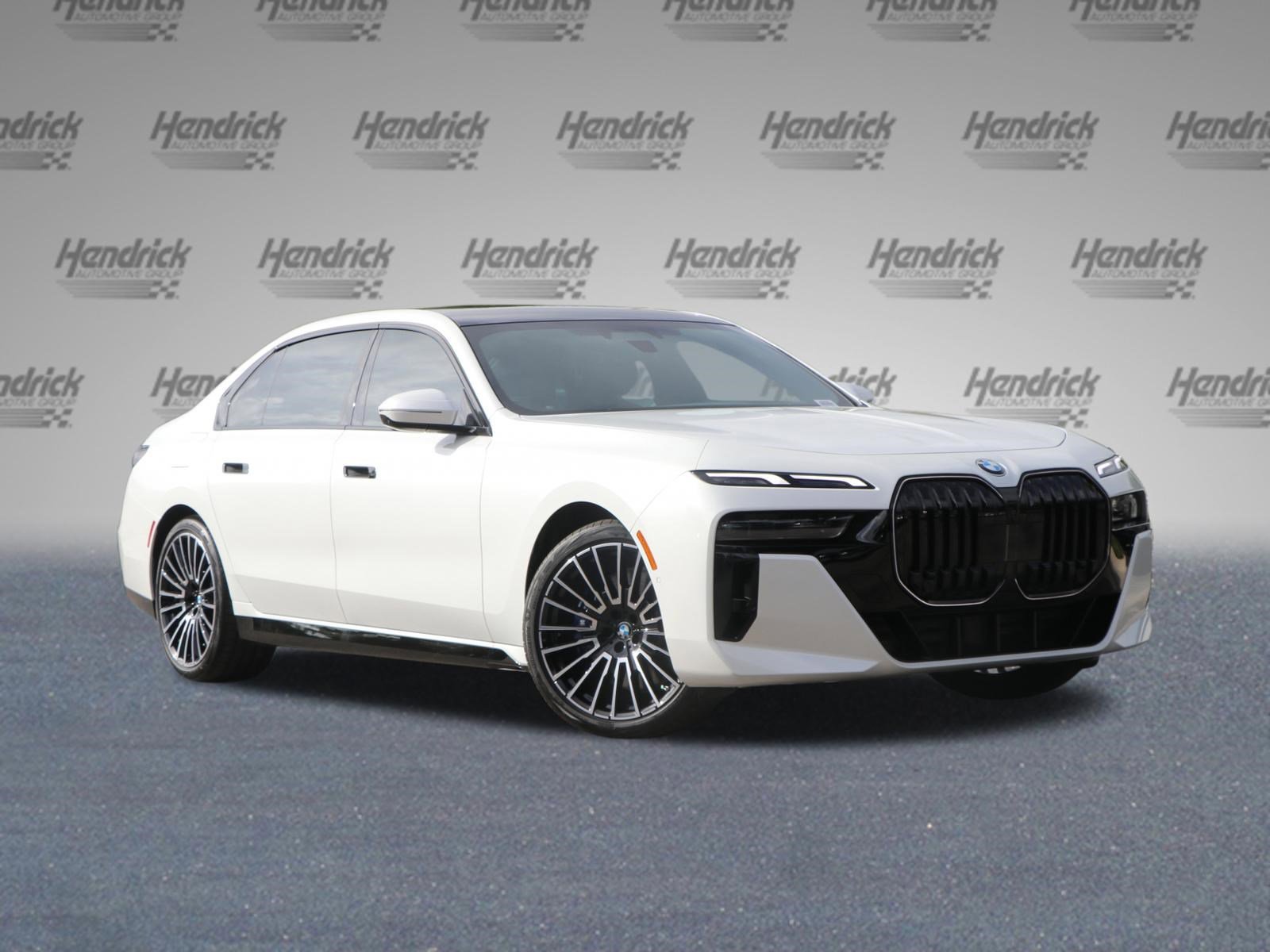 Certified 2025 BMW 740i xDrive AWD/4WD image 2