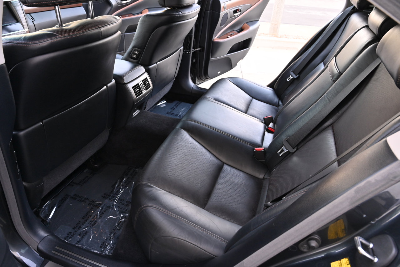 Used 2011 Lexus LS 460 w/ Sport Pkg RWD image 16